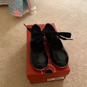 Capezio Black Shuffle Tap Shoe